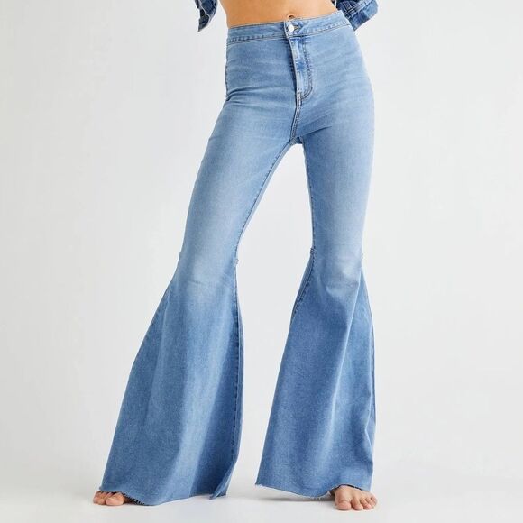 Free People Just Float On Raw Hem Wide Flare Jeans Light Wash Bellbottom Size 26 - Picture 1 of 16